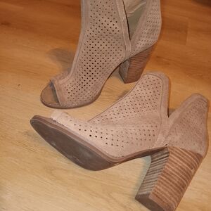 Lucky Brand Beige Perforated Heeled Boots